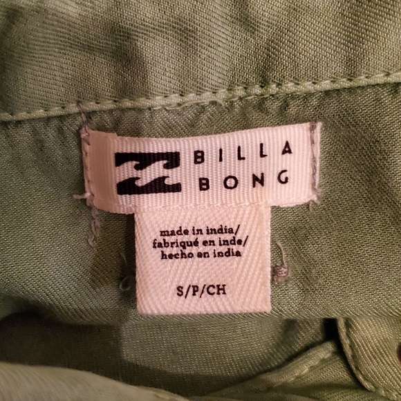 ๐ 2X HOST PICK ๐ BillaBong Gigi Twill Romper - Picture 12 of 16
